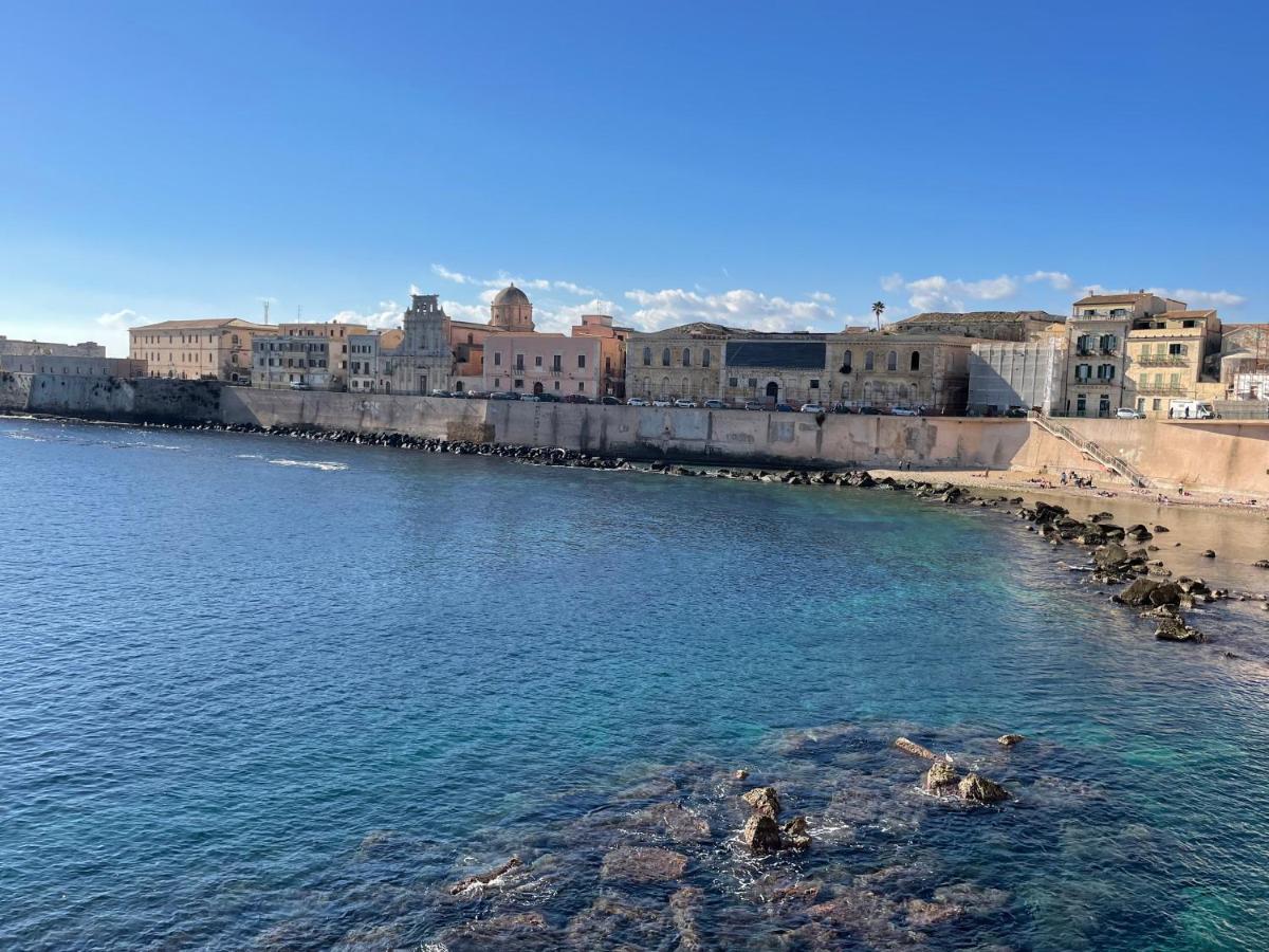 Oikia Sea Apartman Szirakúza Kültér fotó